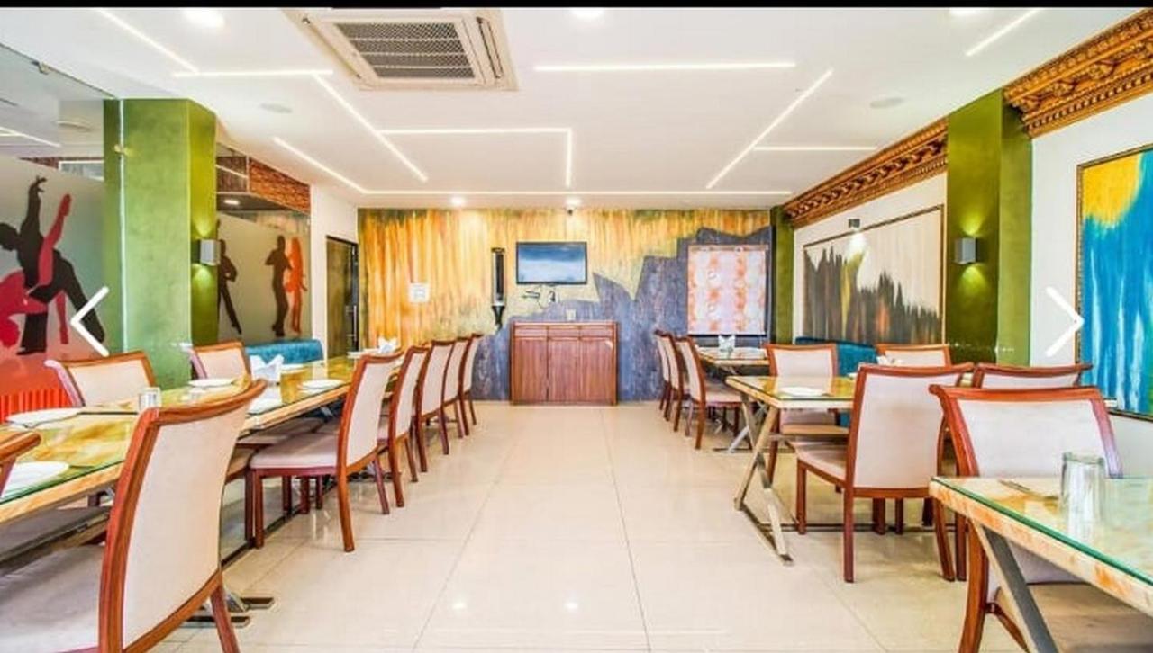 Hotel Eleven Heights ,Bhopál Kültér fotó