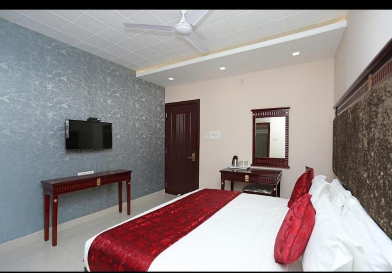 Hotel Eleven Heights ,Bhopál Kültér fotó