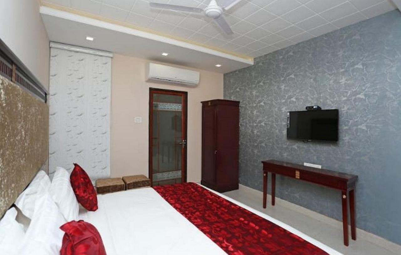 Hotel Eleven Heights ,Bhopál Kültér fotó