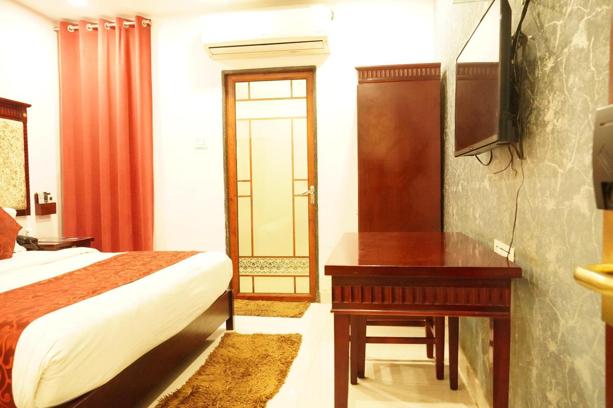 Hotel Eleven Heights ,Bhopál Kültér fotó